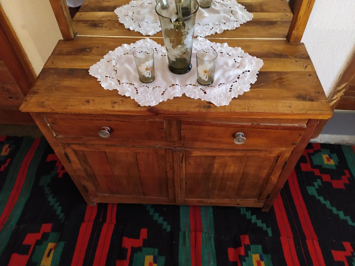 Guest House Salaria Gjirokastër Eksteriør billede