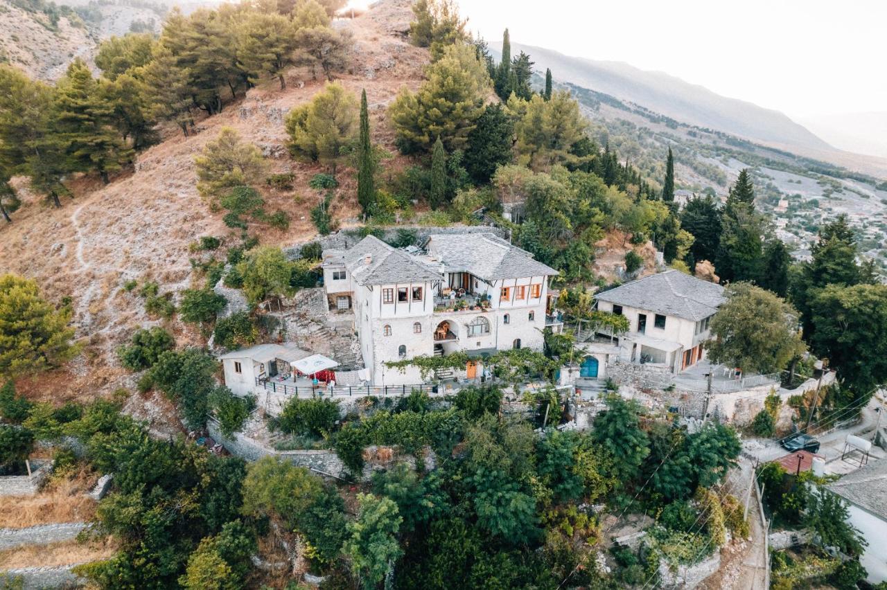 Guest House Salaria Gjirokastër Eksteriør billede
