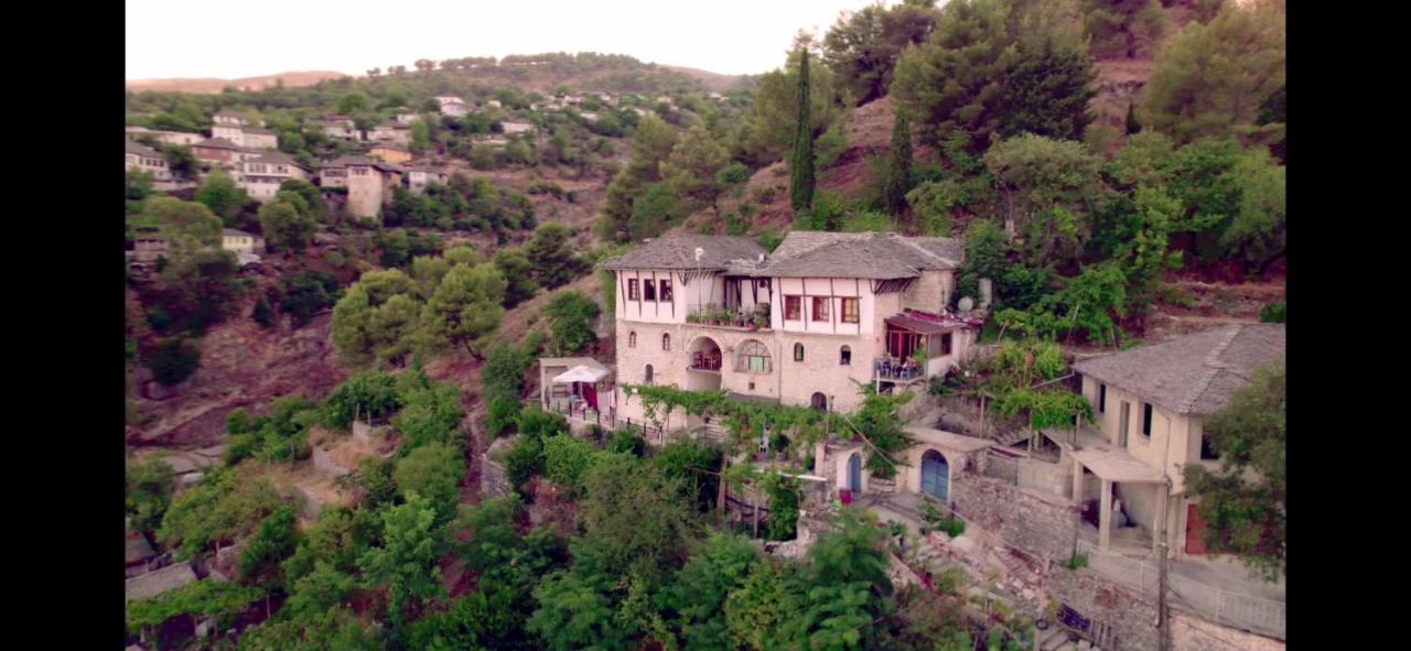 Guest House Salaria Gjirokastër Eksteriør billede