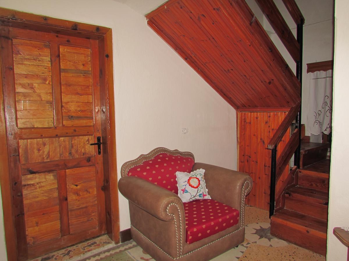 Guest House Salaria Gjirokastër Eksteriør billede